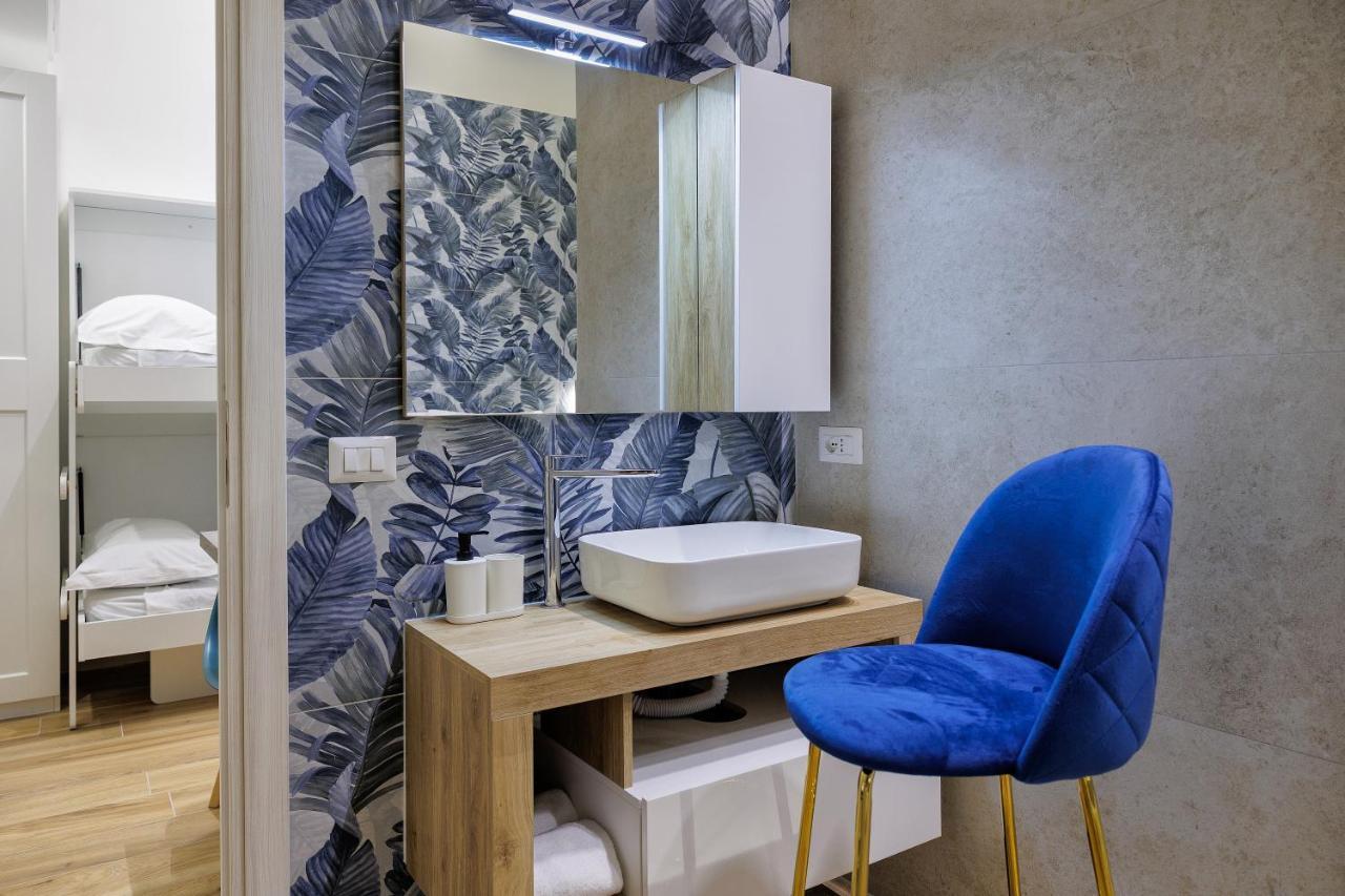 Live Suite Napoli ภายนอก รูปภาพ