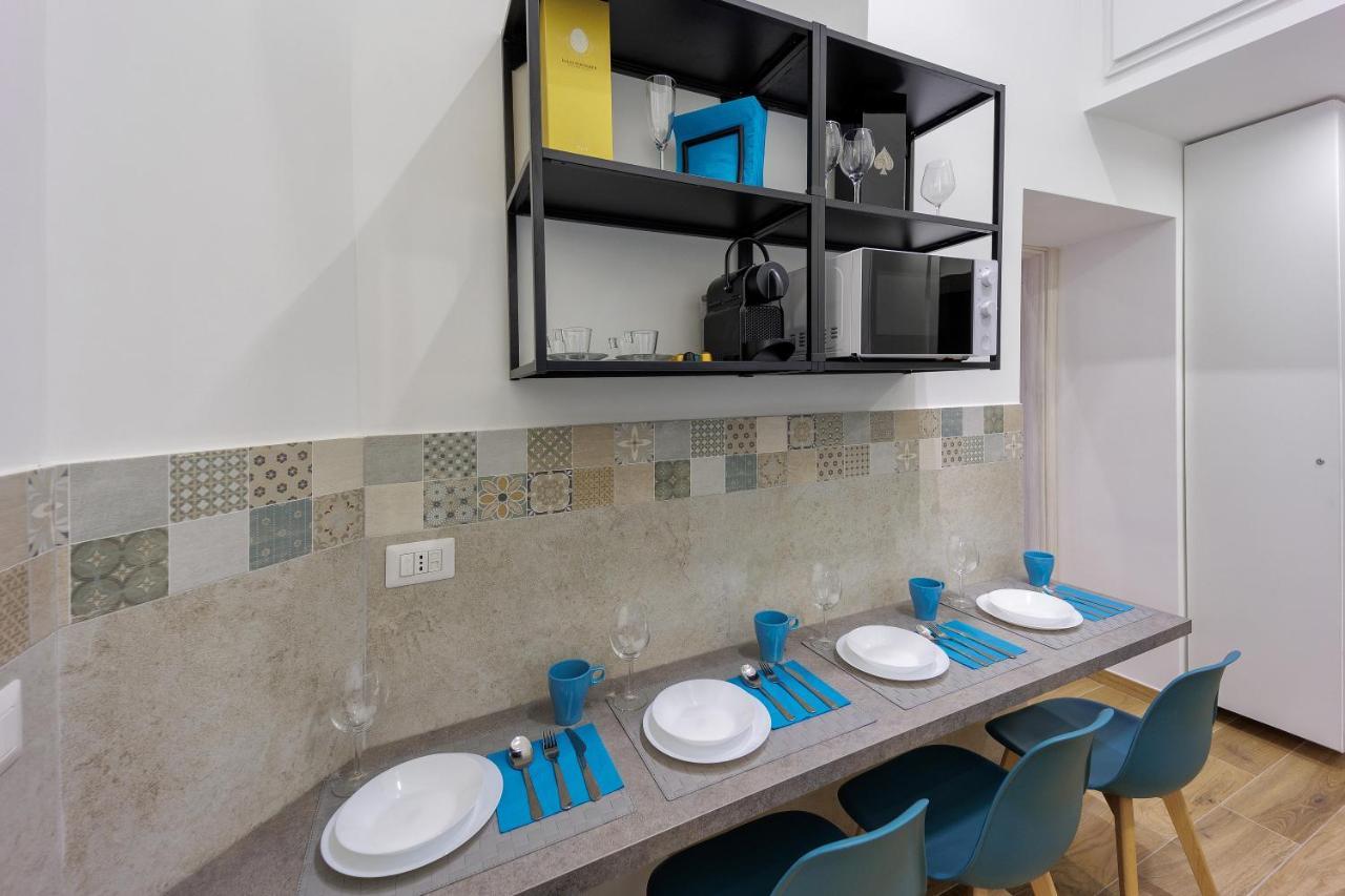 Live Suite Napoli ภายนอก รูปภาพ