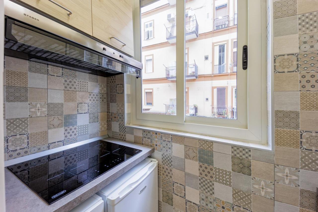 Live Suite Napoli ภายนอก รูปภาพ